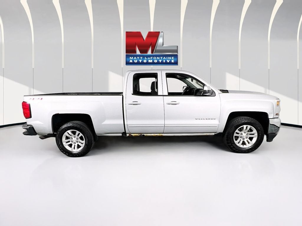 2016 Chevrolet Silverado 1500 — interior view